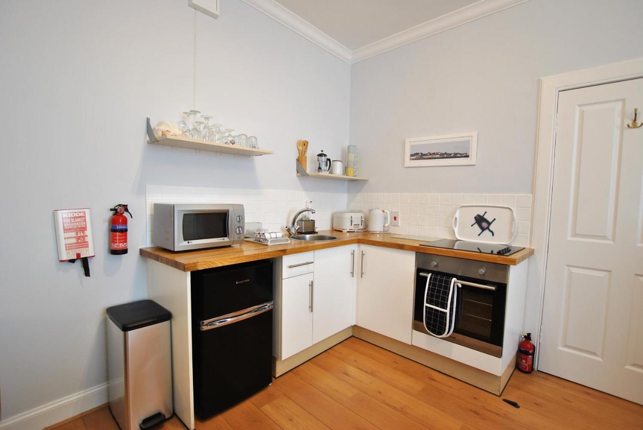 Market Apartment- Harbourfront Studio พิทเทนวีม ภายนอก รูปภาพ